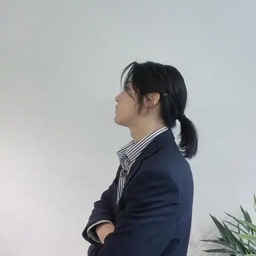 有无男爱豆扎马尾的照片给我看看