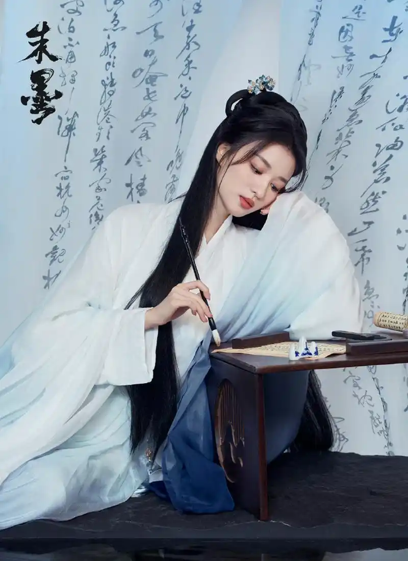 王楚然真的不考虑再拍一部古装剧吗?能不能速速进组! ​​​