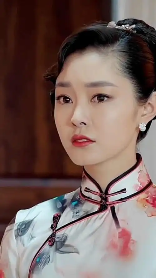 宋轶#当宋轶穿上旗袍装,整个人都散发着迷人的气质