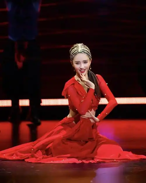 佟丽娅参加过的山东综艺节目佟丽娅新综艺首播