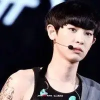 歌手en的动漫头像_微信头像图片大全