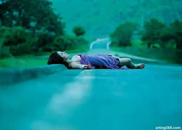 死亡画卷┾┮将女人的美丽罩上死亡