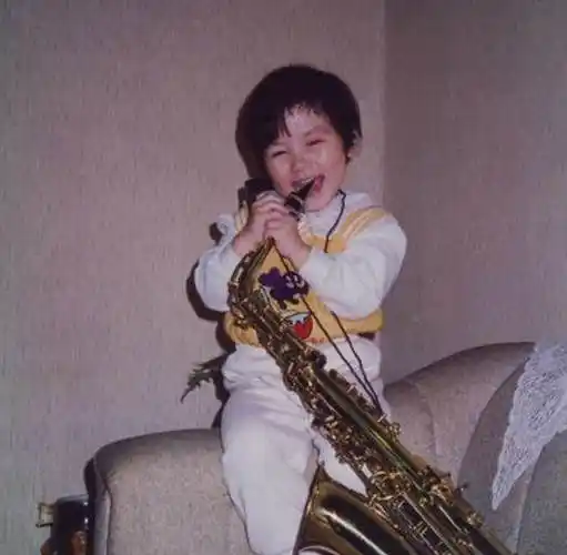 邓紫棋小时候照片曝光,倒数第二张跟贾静雯女儿咘咘长得一模一样-舞儿