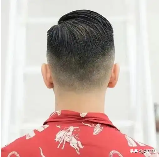 短飞机头发型图片男(越剪越有型的男士发型) - 赤虎壹号