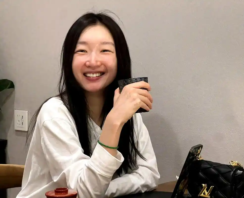 周冬雨素颜生活照,状态怎么样?感觉比以前漂亮了一些