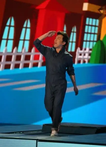 黄渤唱我的要求不算高讲述真实中国梦图