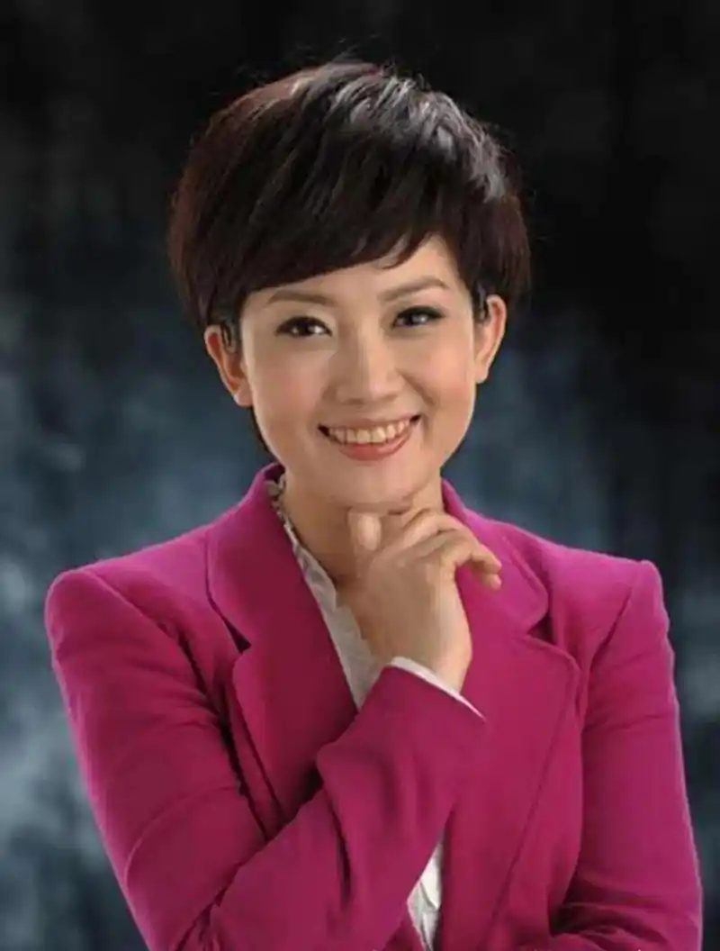 央视主持人王端端那么漂亮,才华也出众,居然没人敢娶,为什么?