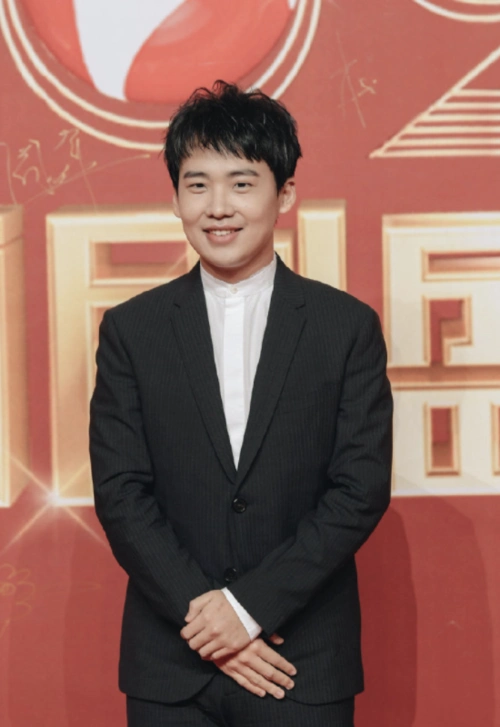 陈数变段子手郭麒麟请探亲假国剧盛典红毯走成了欢乐喜剧人