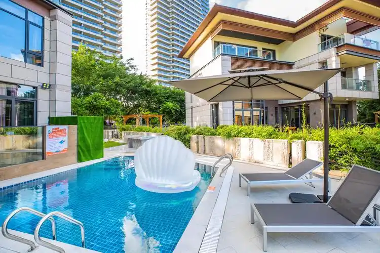 q34【上渥海舍】九房十一床私家泳池ktv bbq海边独栋星空别墅