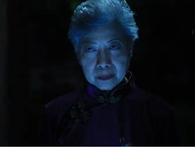 演员罗兰出道以来拍过500余部影视作品,其中有100多部都是鬼片,在香港