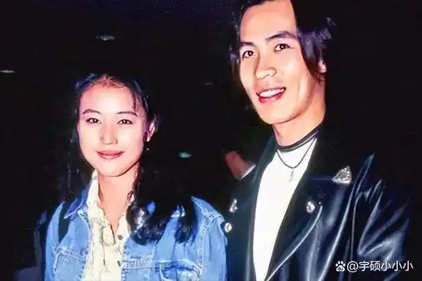 周海媚北京男友信息曝光姐弟恋31岁恋爱43岁分曾在大学教书