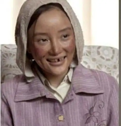 但是仍然能看到很多女演员"不顾形象"认真扮丑,女演员大多都没啥偶像