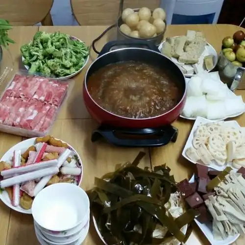 锅锅妹做的家庭美味特色火锅