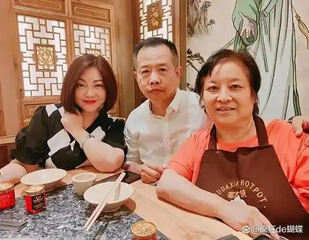 图片来自网络此前,绿柳曾与歌手祁隆,陈瑞,静静,茜茜等人合作,创作了