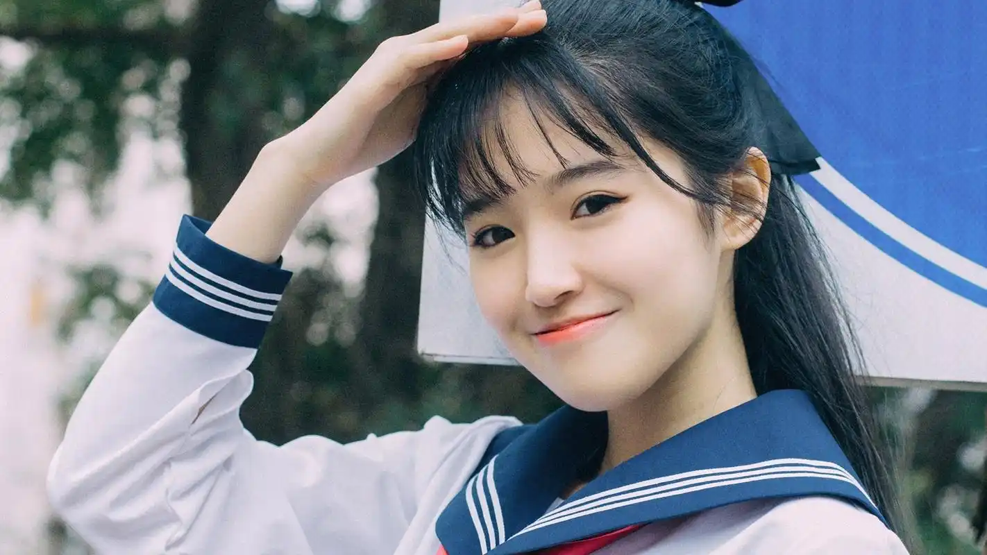 美女清纯可爱水手服美女模特壁纸