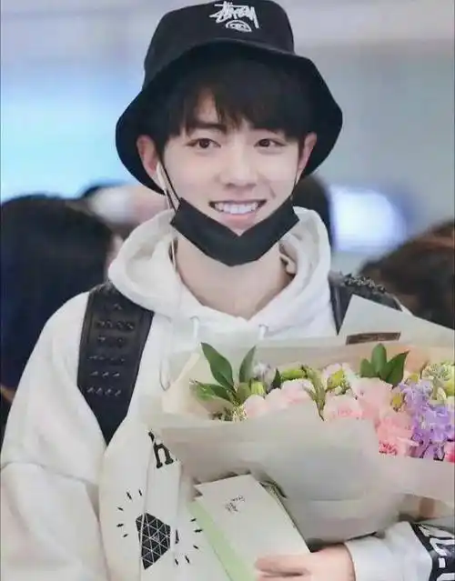 王一博又为私生发微博,真怒了!