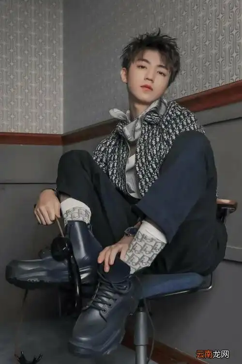 王俊凯头像帅气霸气,王俊凯头像合集