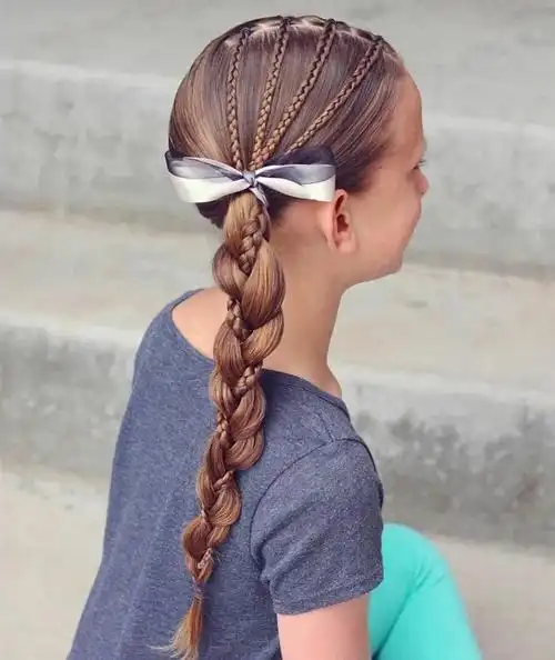 最新款小女孩好看的辫子编发发型好看的辫子发型编法小女孩