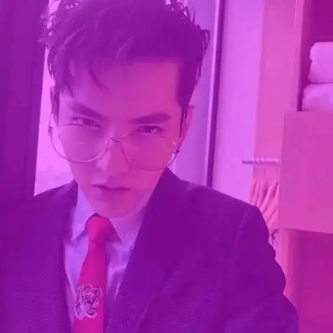 梦幻紫色头像男生紫色男头让你无法抗拒