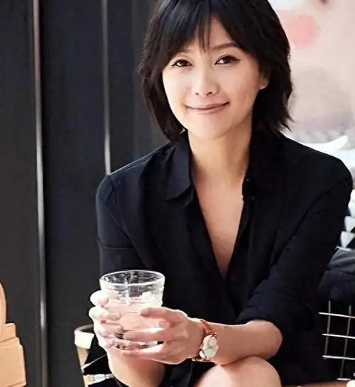 从19岁起男人不断,49岁扬言还没玩够,"风流才女"徐静蕾怎样了|王朔|爱