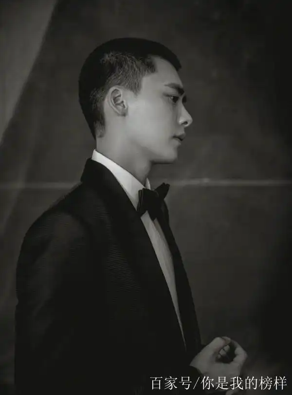 发型测试颜值?新一期的易烊千玺寸头发型已经发布