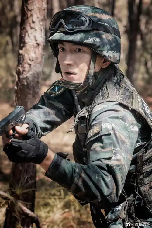 林更新微博简介##林更新特警造型