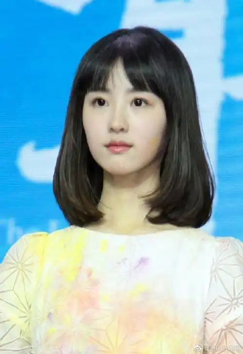 陈都灵左耳旧照