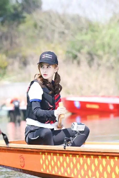 baby奔跑吧痛失资格落泪为团队拼搏坚守跑男精神