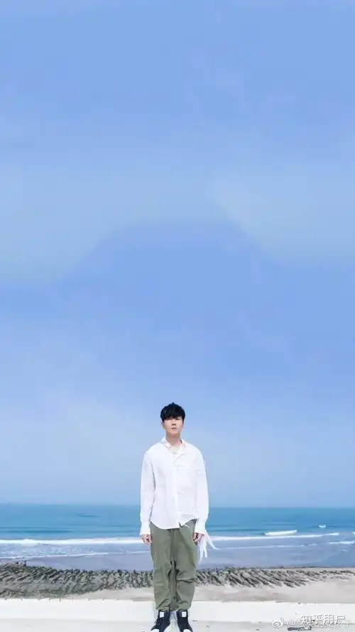 林俊杰有哪些让人舔颜的图?