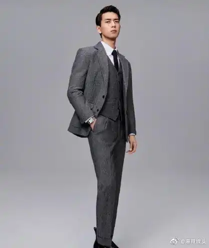 李现西装氛围感大片##李现西装造型大片