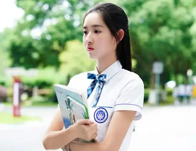 少年派2:同样饰演邓小琪,为何韩沛颖和王玉雯观众缘差距这么大