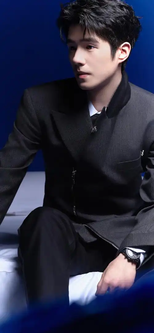 明星壁纸##刘昊然1010生日快乐##刘人语1010生日快乐