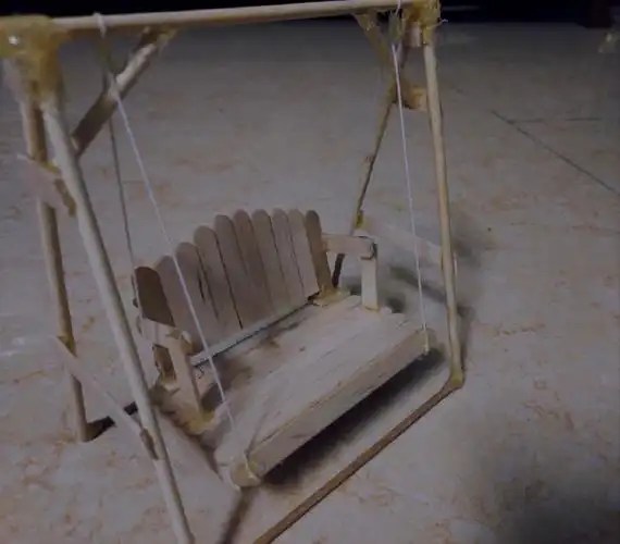 雪糕棍手工秋千