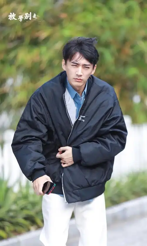 搬一组刘学义最新的现代装路透颜值太能打了