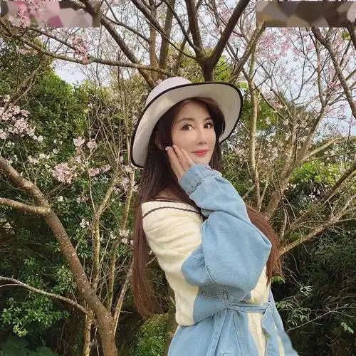 52岁杨丽菁近照曝光细腰长腿90后佛系女都弱爆了67