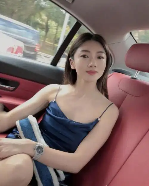 郑恺前女友程晓玥称要做全职妈妈