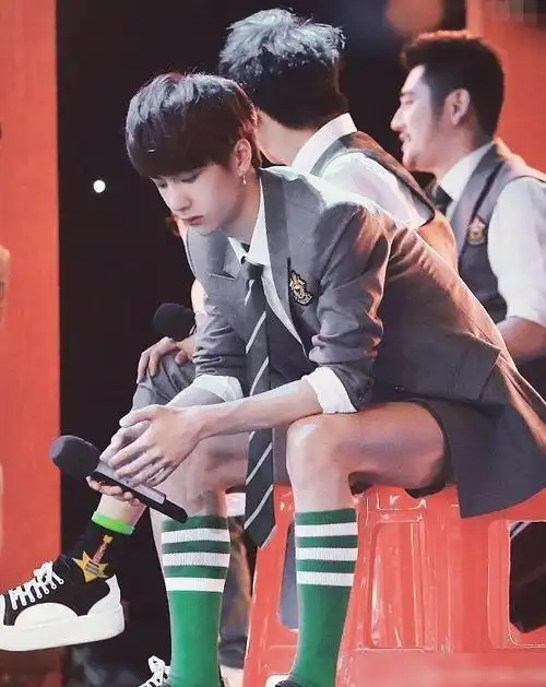 看到王一博第一次挑战的效果|肉肉|男神|时尚_网易订阅