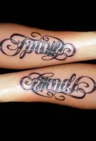 字母纹身