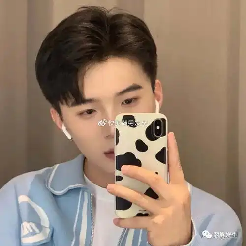 今秋年轻男生剪什么发型好看试试这3款剪完时髦又显帅气