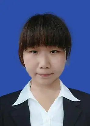 有人可以帮忙p一下照片吗 弄成正装证件照 什么背景都可以