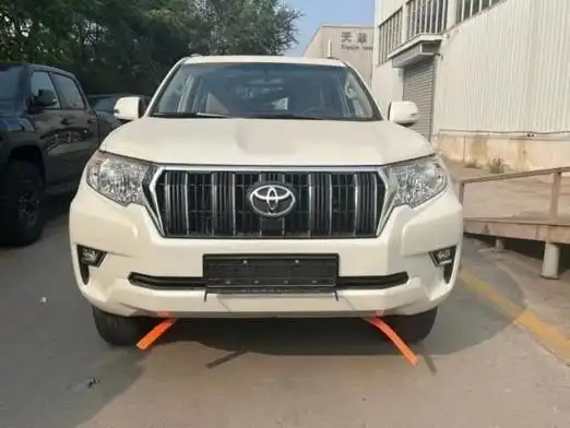 2023款丰田霸道4000全新首付20万提回家