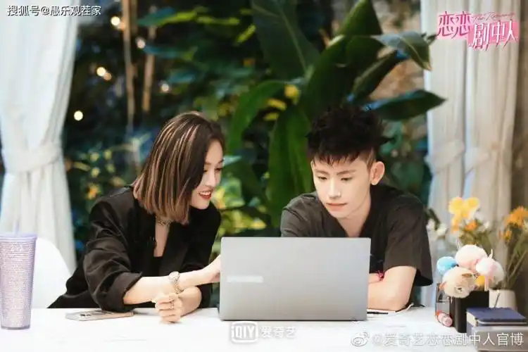 八卦恋恋吴宣仪被小鬼吓哭两人气场不合强组cp反倒很违和明星电影文章