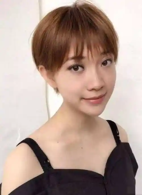 最适合女性的时尚短发(什么短发减龄又洋气适合圆脸) - 豪源网