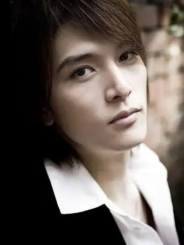 在你的审美里霍建华和邱泽谁比较帅附投票