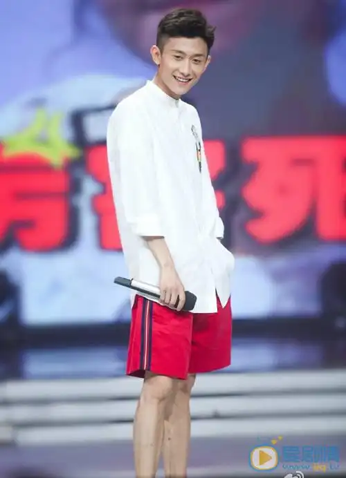 张一山综艺节目照 张一山高清写真_张一山高清剧照