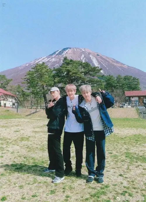 exo全员参加经纪人婚礼