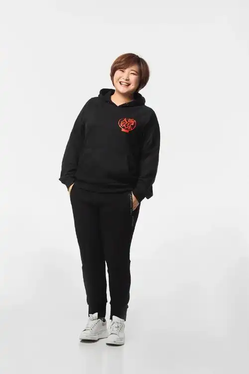 贾玲为热辣滚烫减掉100斤##电影热辣滚烫定档