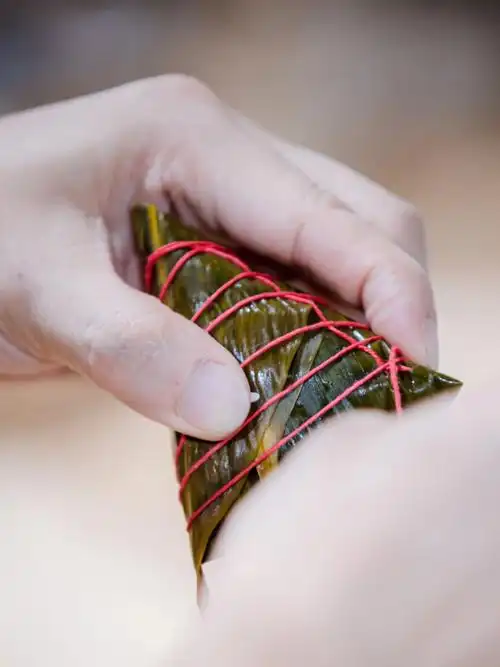 手工包粽子啦端午安康重庆摄影