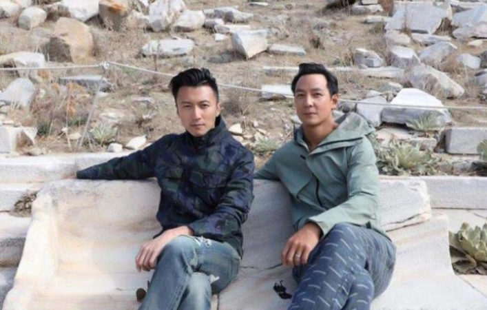 "两男同框, 必有一丑"的7张明星合影, 最后这张也太明显了吧!