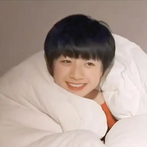 天生舞台体质朱志鑫,唇红齿白五官精致可爱脸蛋软萌到爆炸!